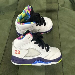 Toddler 4c gently used Jordan sneakers.